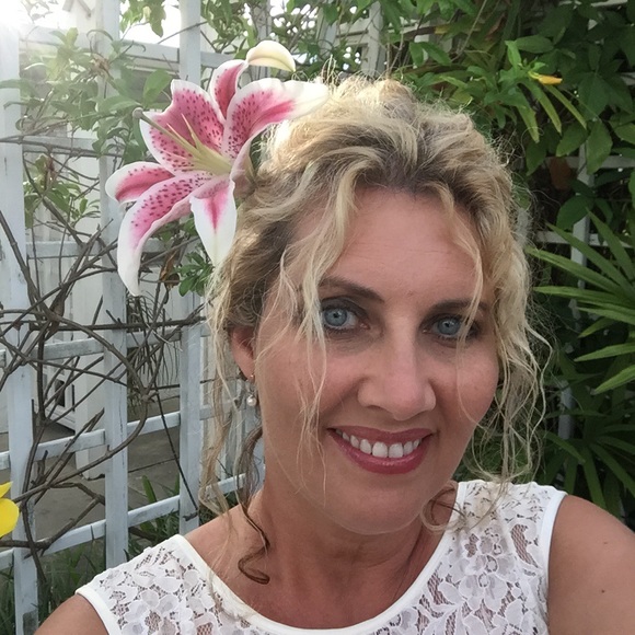 Meet your Posher, Tonya - Picture 2 of 8